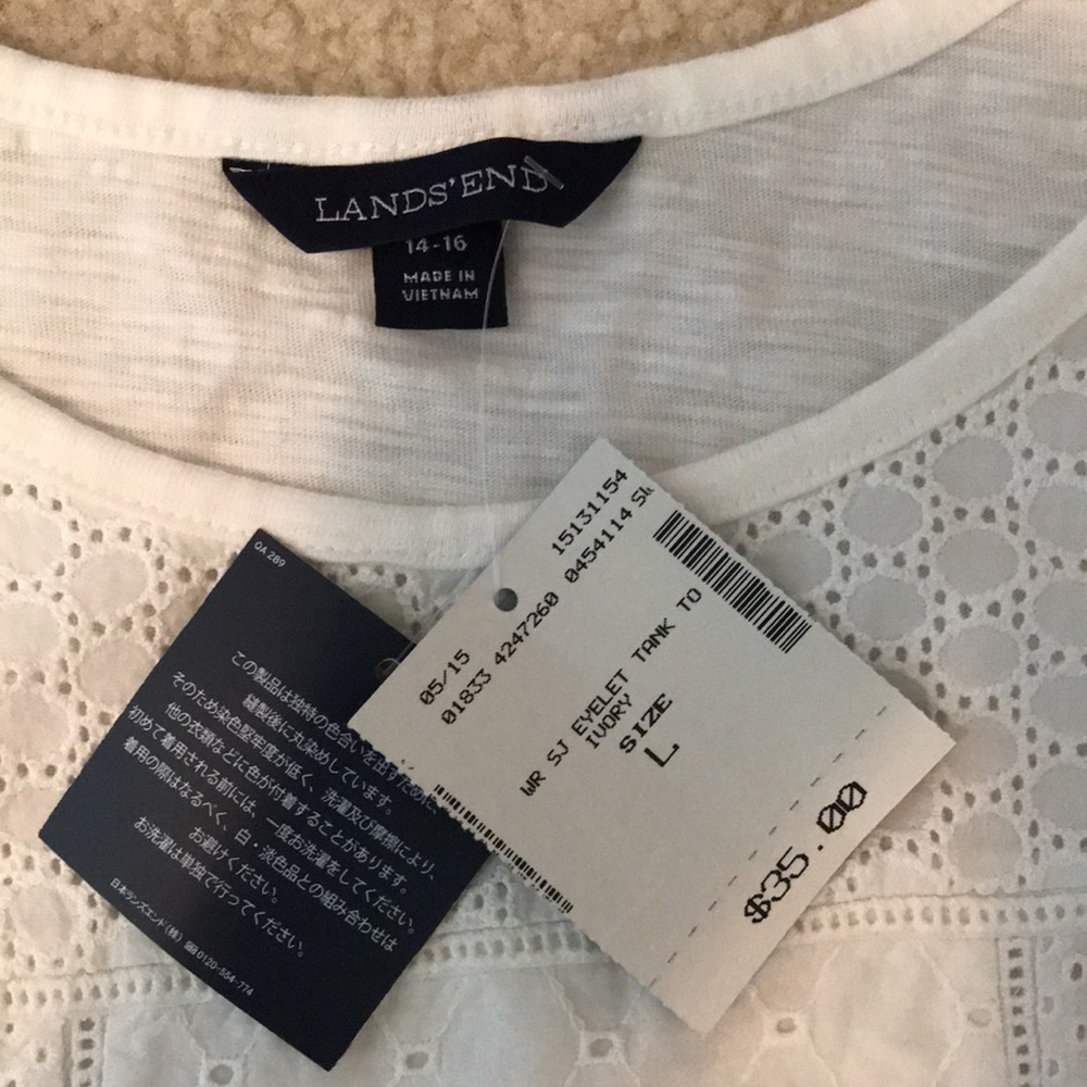 NWT white tank with eyelet details - Picture 7 of 13
